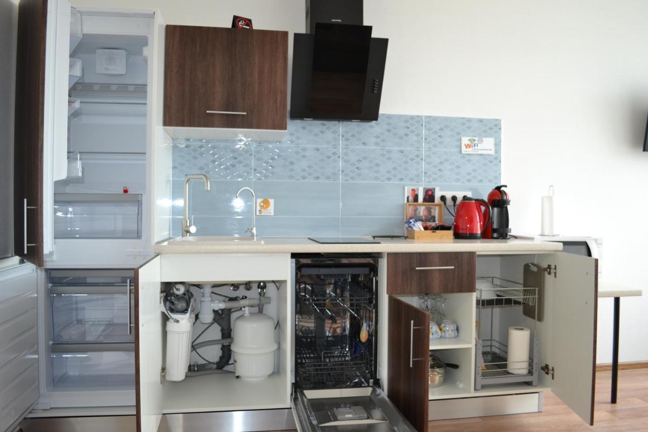 In The Sky Apartment Kiev Exterior foto